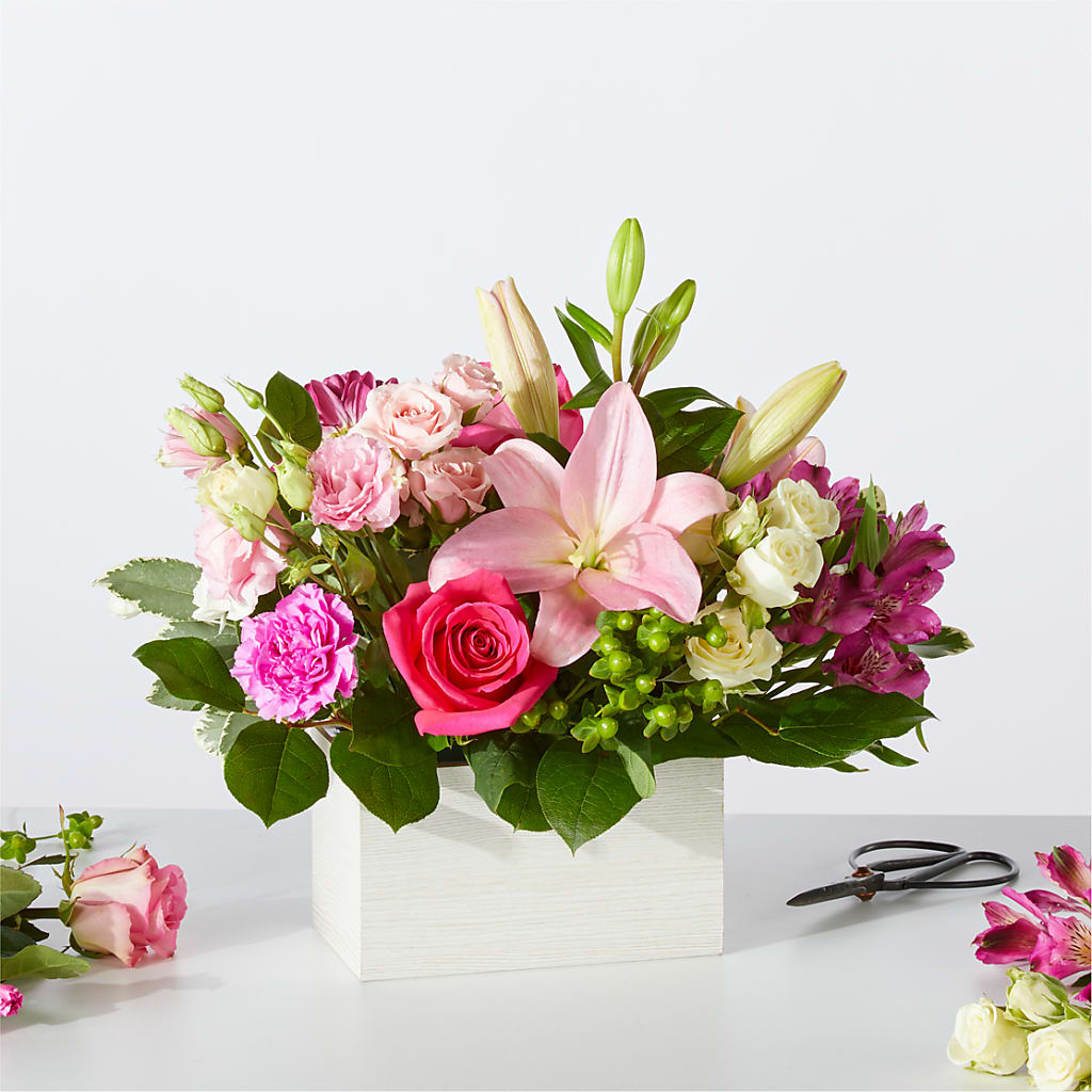 Sweetberry Box – A Florist Original – Velvet Leaf And Stem, Las Vegas NV