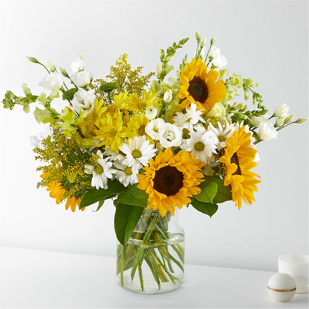 Hello Sunshine Bouquet – Velvet Leaf And Stem, Las Vegas NV