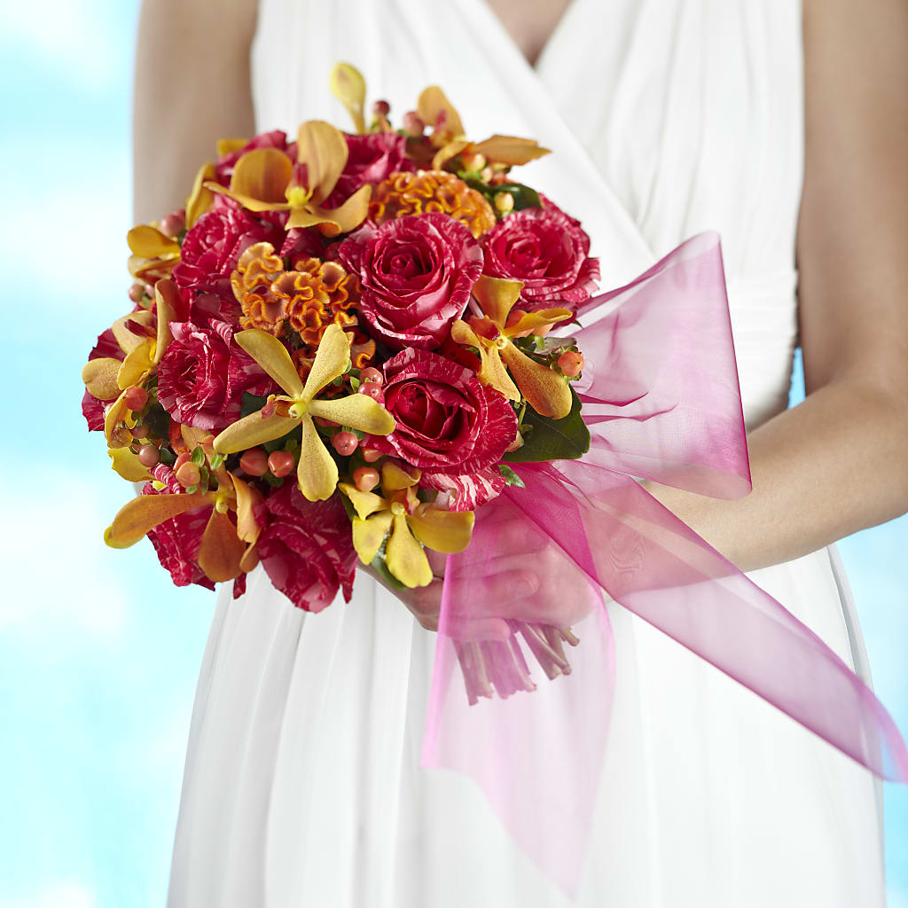 Brilliant Shades of Love Bouquet – Velvet Leaf And Stem, Las Vegas NV
