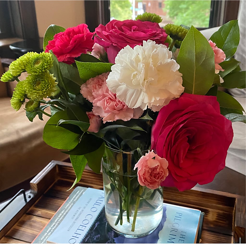 Sweet & Pretty Bouquet –  Velvet Leaf And Stem, Las Vegas NV
