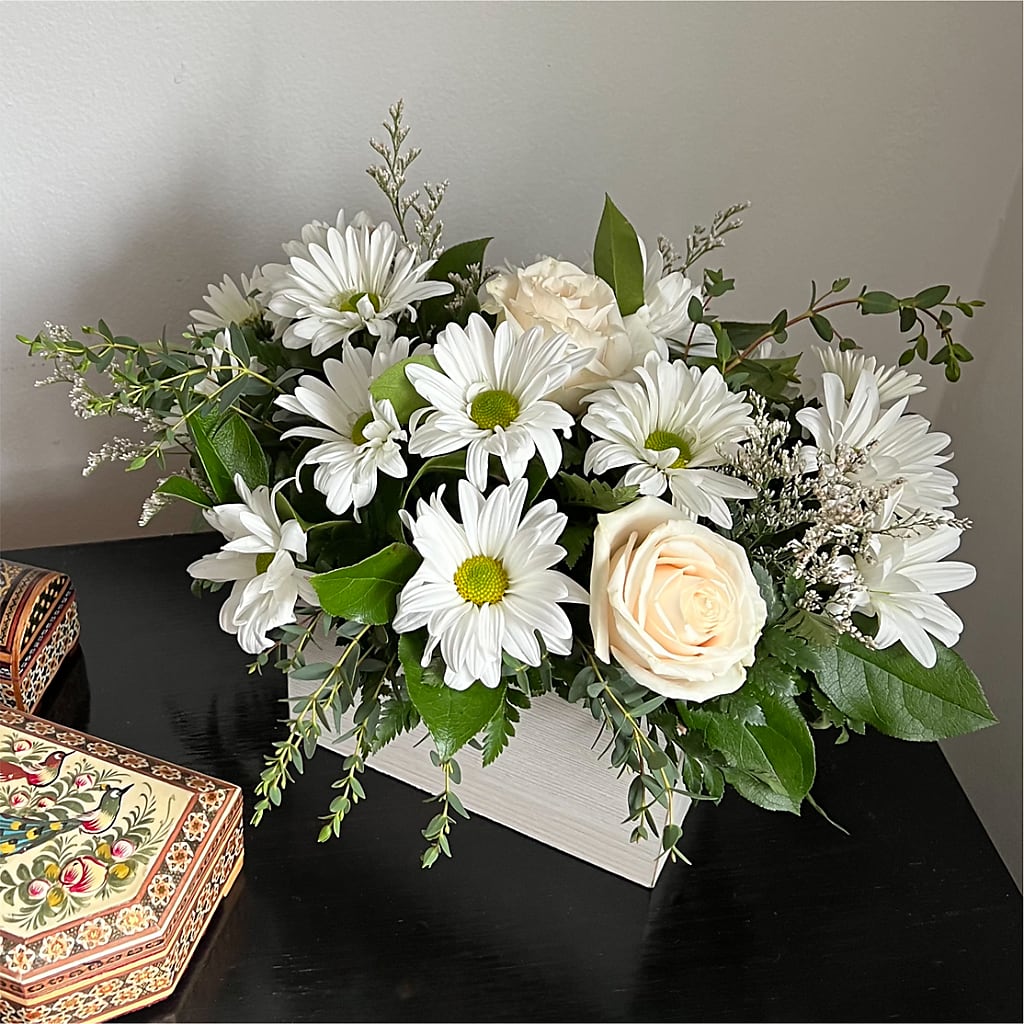 Fresh Linen Box Bouquet –  Velvet Leaf And Stem, Las Vegas NV