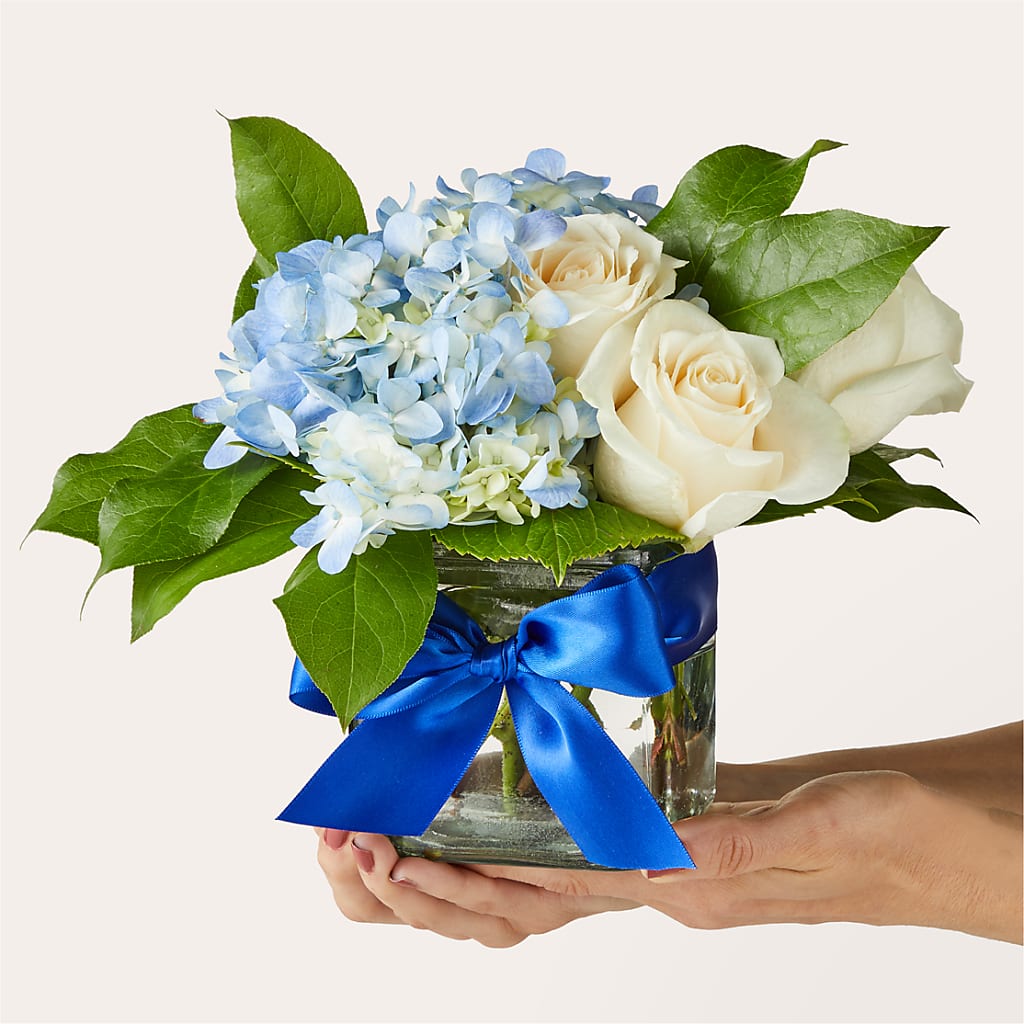 Sky Blue Delight Bouquet –  Velvet Leaf And Stem, Las Vegas NV