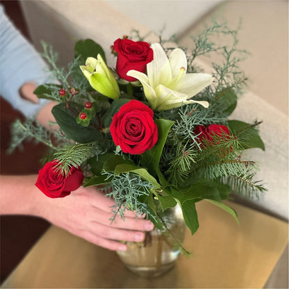 Glittering Lights Bouquet –  Velvet Leaf And Stem, Las Vegas NV
