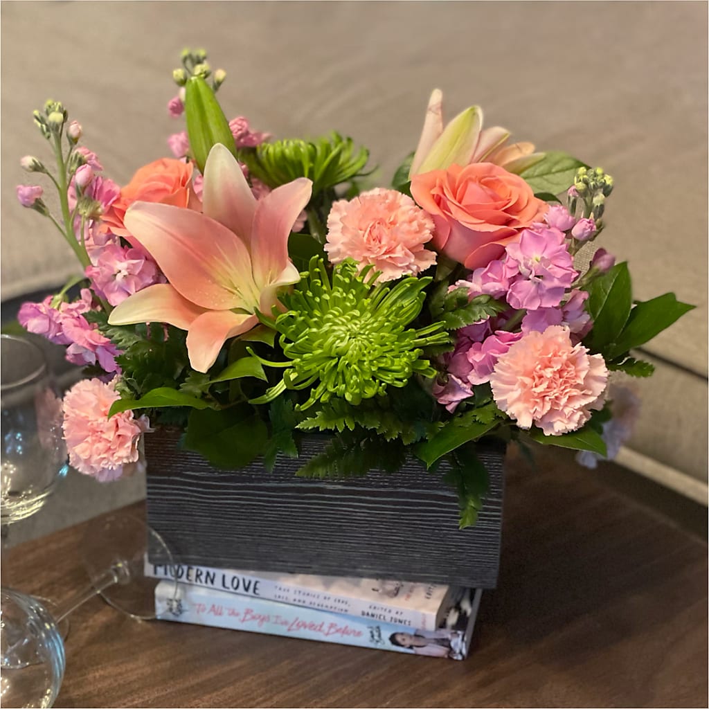 Beautiful Spirit Basket –  Velvet Leaf And Stem, Las Vegas NV