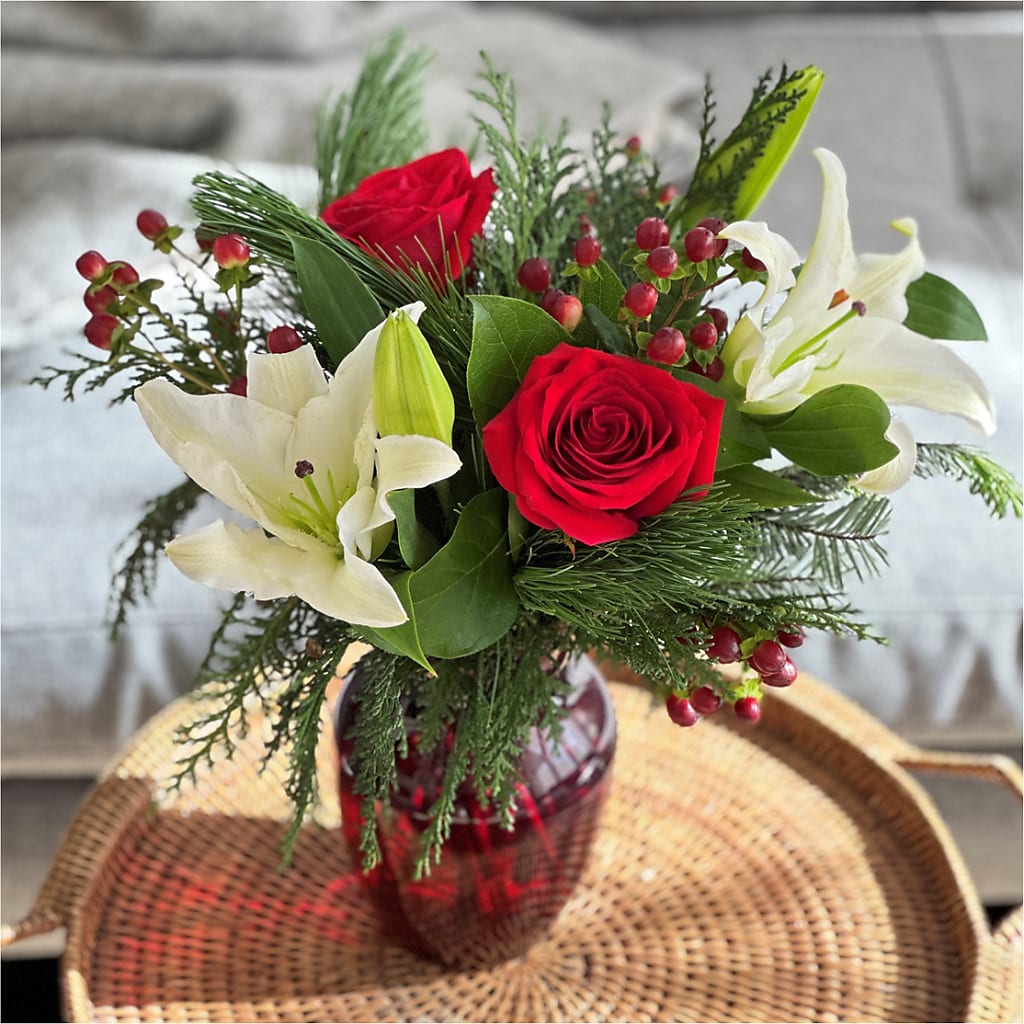 Evergreen Delight Bouquet –  Velvet Leaf And Stem, Las Vegas NV