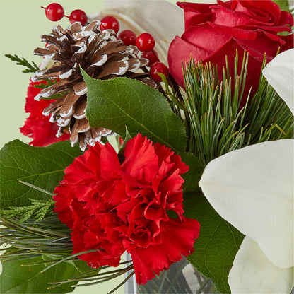 Glistening Icicles Bouquet –  Velvet Leaf And Stem, Las Vegas NV