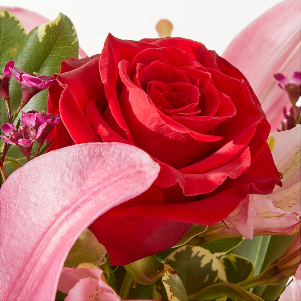 Lucky in Love Bouquet –  Velvet Leaf And Stem, Las Vegas NV
