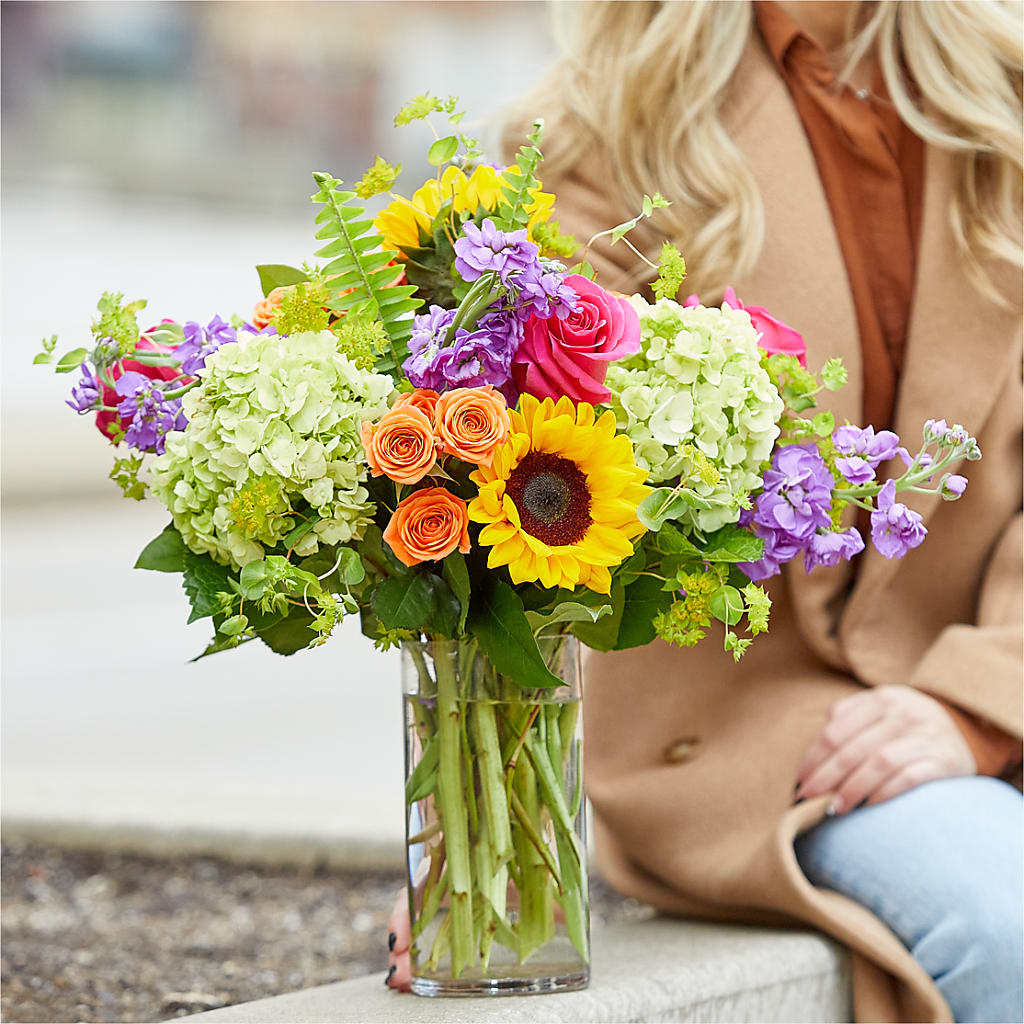 Vibrant Greetings Bouquet –  Velvet Leaf And Stem, Las Vegas NV