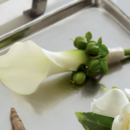 White Calla Boutonniere –  Velvet Leaf And Stem, Las Vegas NV